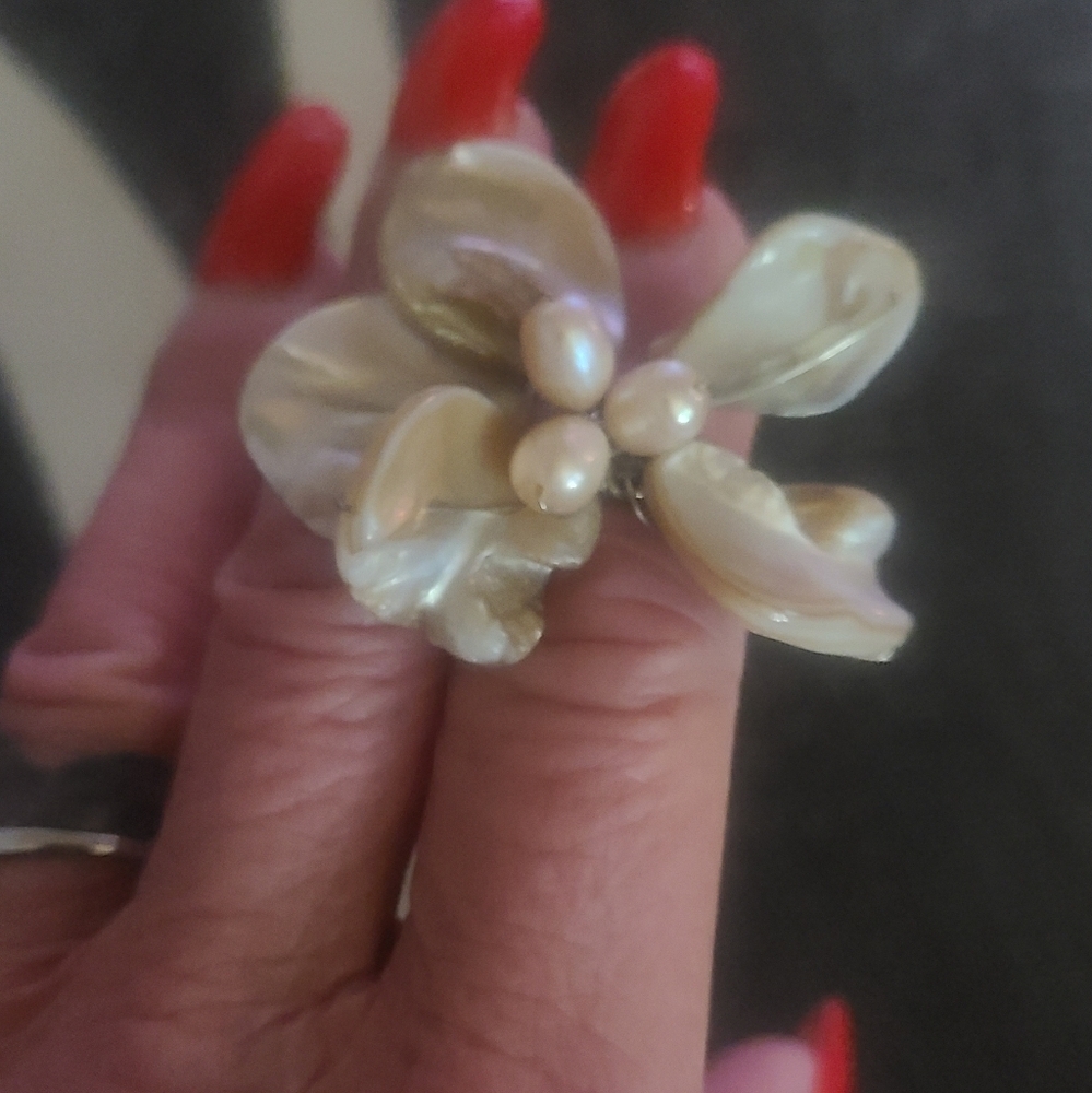 🔴 3 for 20 COSTUME FLOWER RING ONE SIZE STRETCH BAND - Picture 4 of 4
